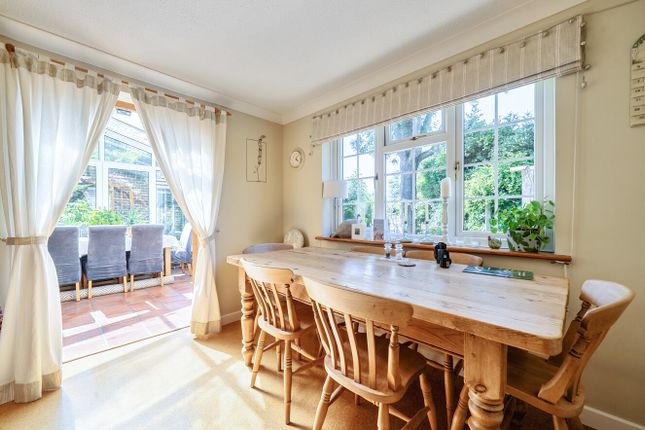 10, Orchardlea, Southampton photo 4