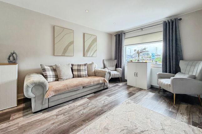39, Glen Roy Drive, Glasgow photo 4