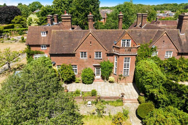 Thumbnail Country house for sale in Deans Lane, Walton On The Hill, Tadworth