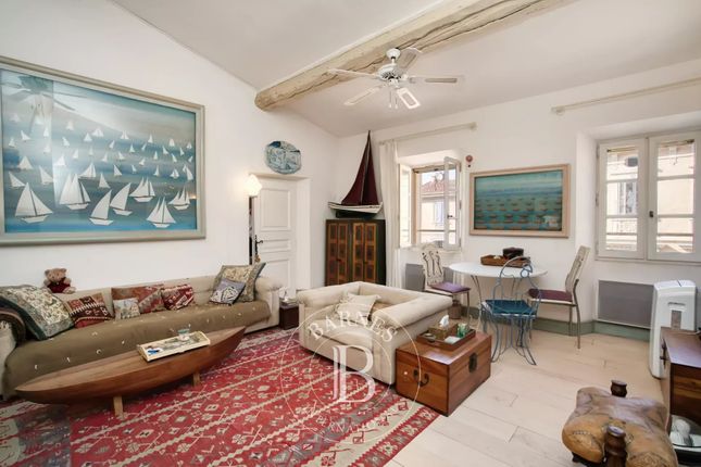 Duplex for sale in Saint-Tropez, 83990, France