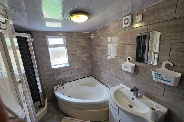 17 Briarfield Road, Birmingham photo 4