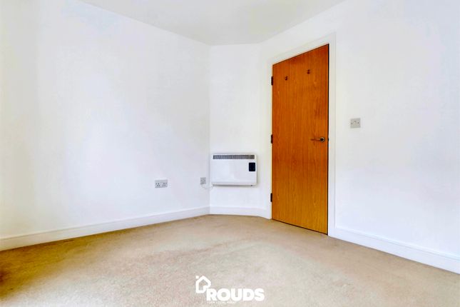 Flat for sale in Ascote Lane, Dickens Heath, Shirley, Solihull