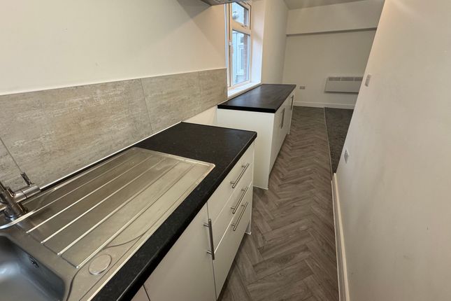 Flat C 58-59 High Street, Rhymney, Rhymney photo 5