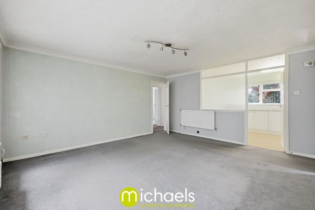 18, Dewberry Close, Colchester photo 3