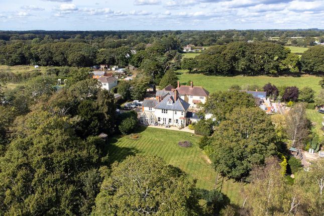 Country house for sale in Vaggs Lane, Hordle, Lymington