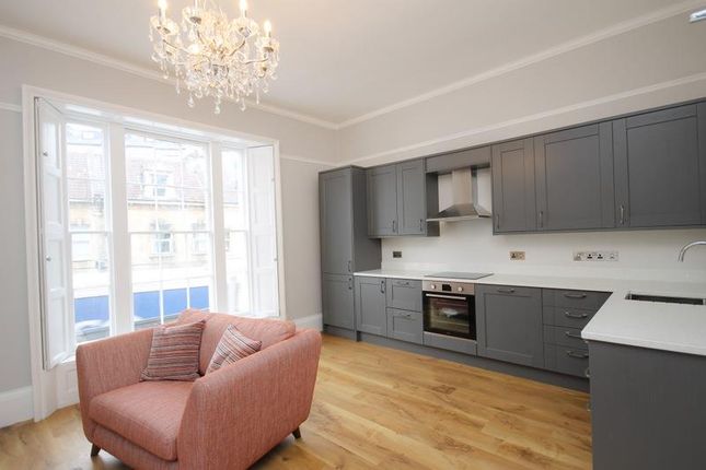 Flat 1, 2, Cleveland Place East, Bath photo 3