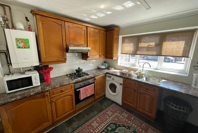 6, Derby Road, Uxbridge photo 3