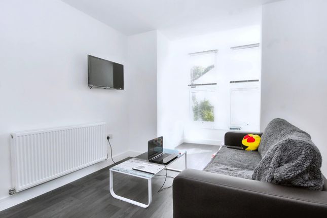 1, Quaker Lane Flat 3, Plymouth photo 3