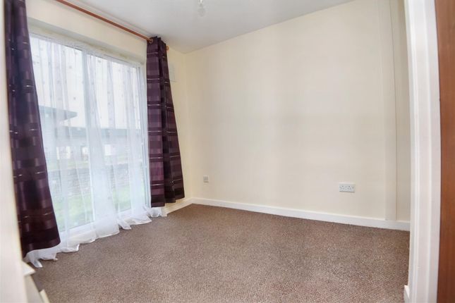 Flat for sale in Meadowcroft, New Road, Gillingham