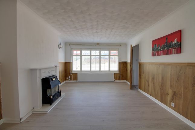 25, Swanborough Drive, Brighton photo 4