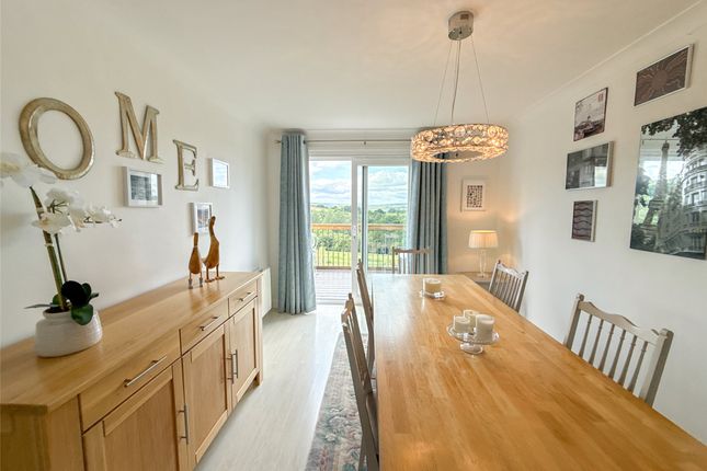 Kitchen Dining Area