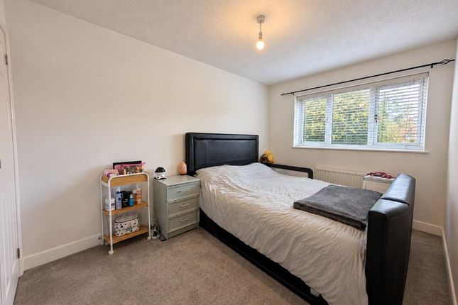 82, Churchwood Drive, Chichester photo 4