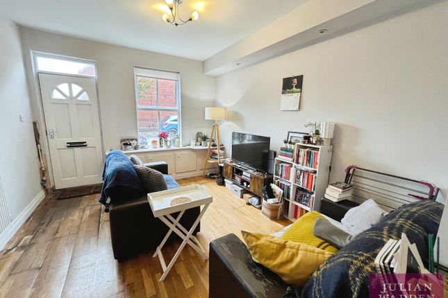 8, Orchard Grove, Manchester photo 3