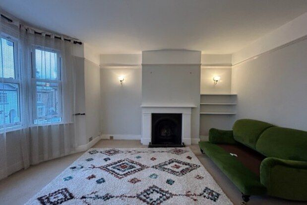 Thumbnail Maisonette to rent in Mulberry Way, London