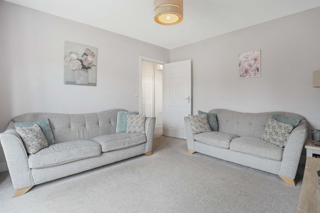 7, Tarmachan Lane, Dunfermline photo 2