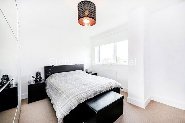 Flat 32, Elstree House,, Elstree Way, Hertfordshire photo 4