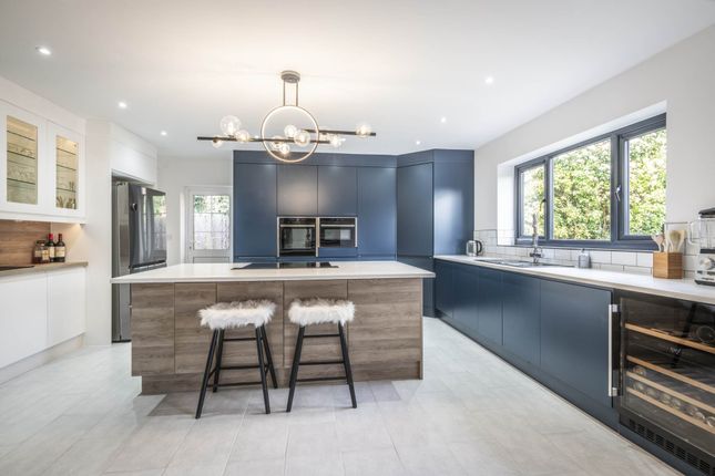 Thumbnail Detached house for sale in Colonels Way, Southborough, Tunbridge Wells