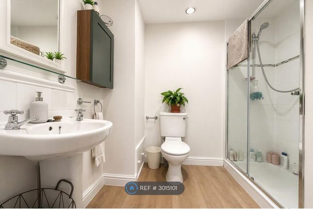 Flat, Channel View Crescent Portishead, Bristol photo 4