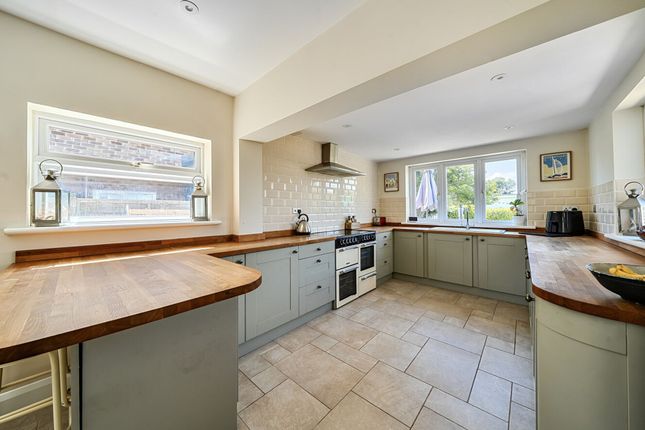 14 Chichester Road, Chichester photo 3