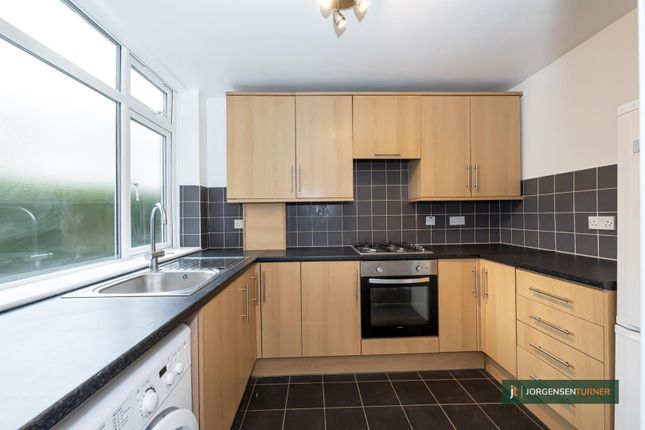 Flat 4 Daynor House, Quex Road, London photo 2