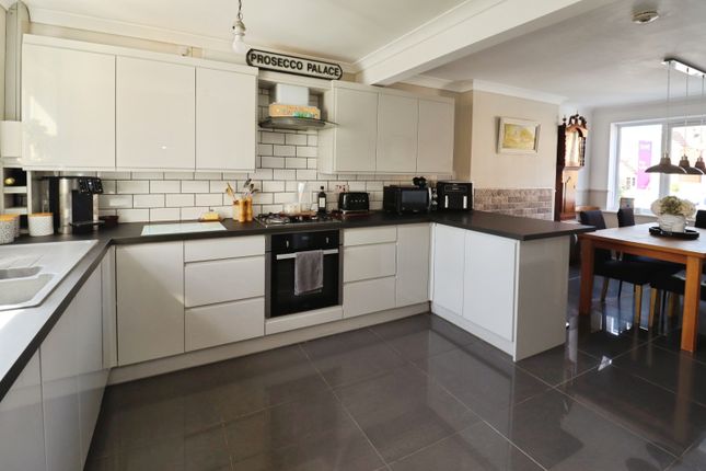 23, Adelaide Close, Lincoln photo 3