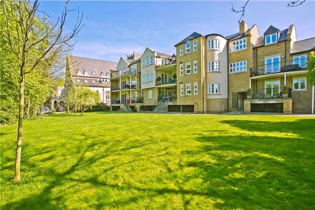 Thumbnail Flat to rent in St Johns Square, Eton, Windsor