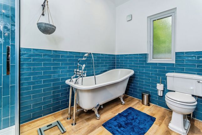 122, Croydon Road, Surrey photo 3