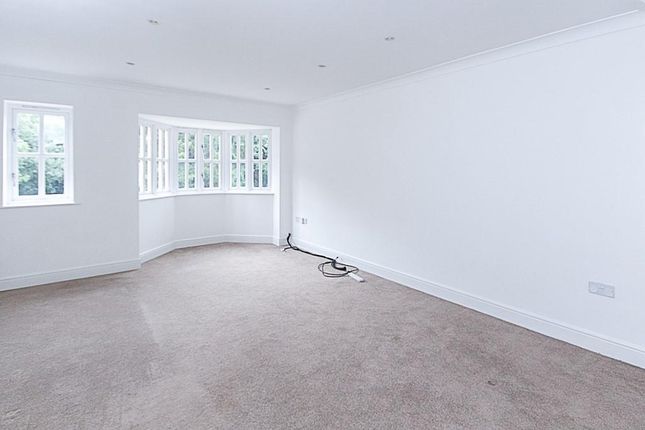 19, Greensleeves Drive, Brentwood photo 4