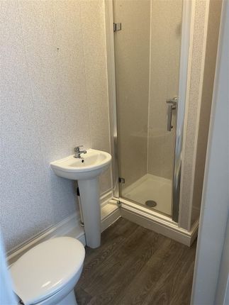 Ensuite 1.Jpg