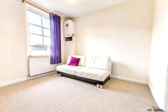 Flat 3, 411 Mare Street, Hackney photo 3