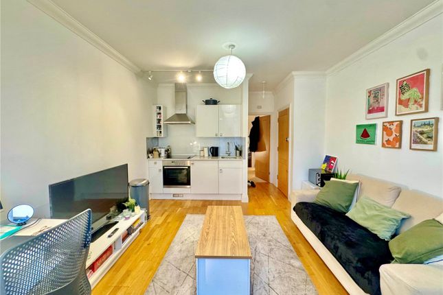 64A, Hanley Road, London photo 4