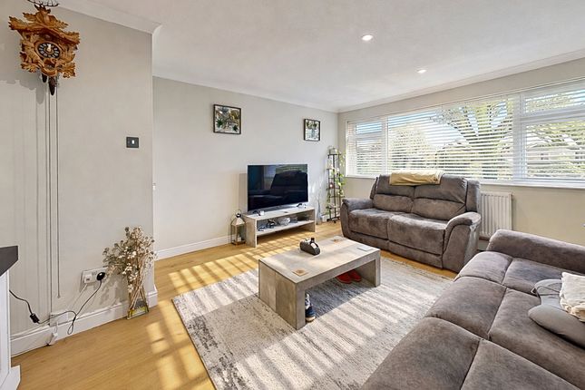 118, Blackburn Road, Herne Bay photo 3
