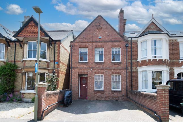 Thumbnail Terraced house for sale in Thorncliffe Road, Oxford