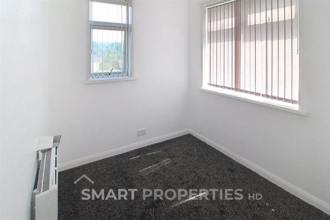 38 oxford house, Swan Lane, Huddersfield photo 5