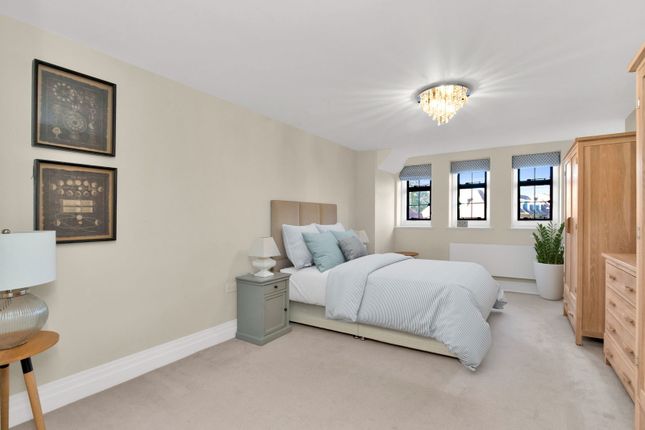 39 King Edward VII Apartments photo 4