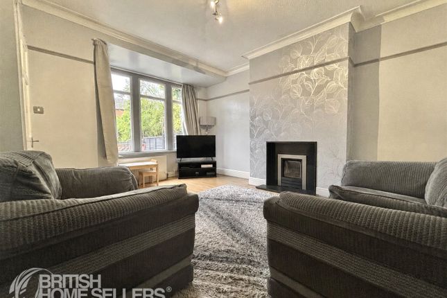 10, Catherine Crescent, West Yorkshire photo 4