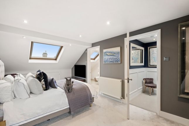 56, Wroughton Road, London photo 4