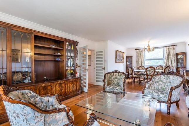 8 Farnham House 4 03.10.Png