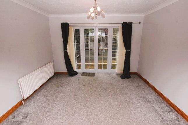 8, Orchard Lane, Wimborne photo 3