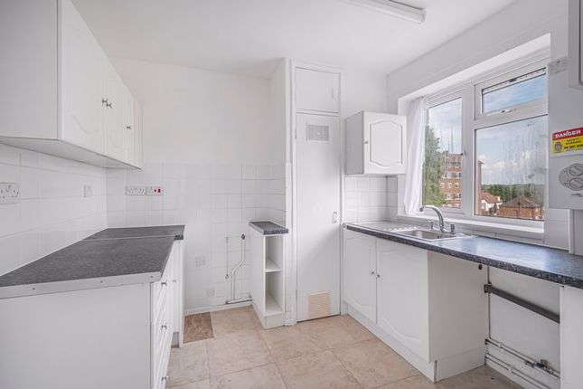 Thumbnail Property to rent in Sandstone Road, London