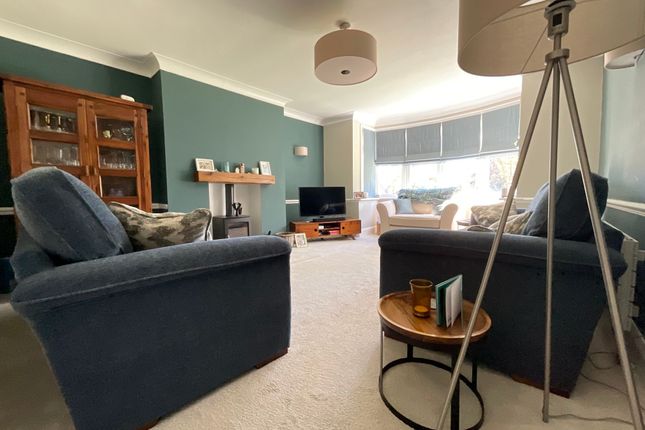 25 Givendale Road, Scarborough photo 3