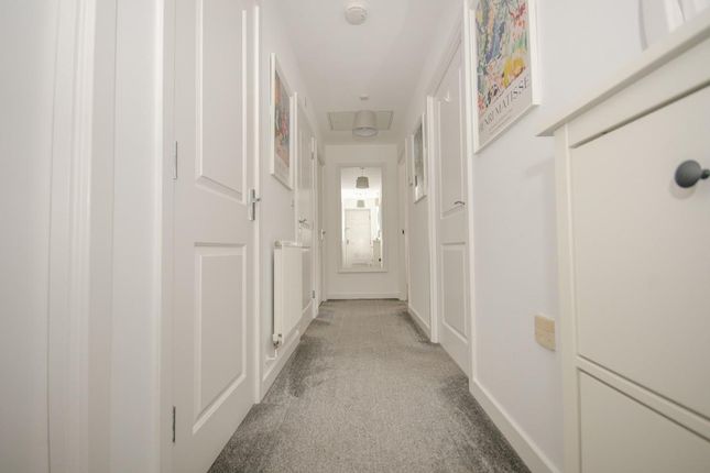 23, Jinty Lane, Bristol photo 4