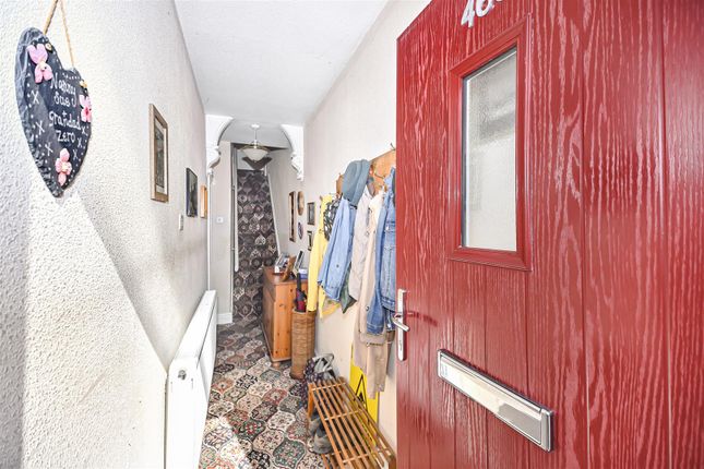 469, Leigh End, Glazebury photo 3