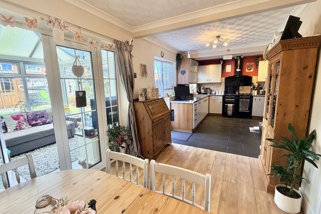 45, Kenilworth Road, Wigston photo 3