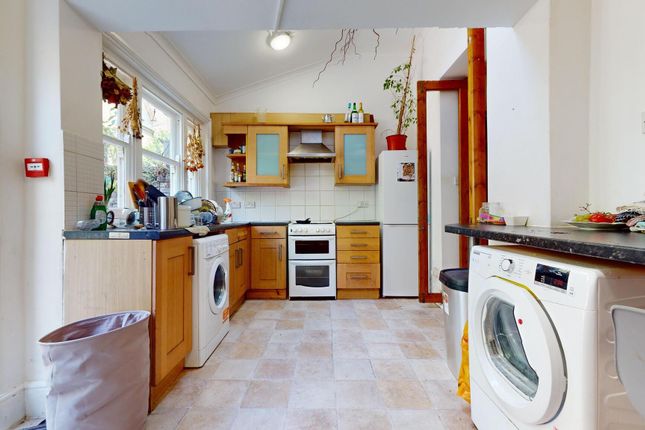 103, Ashfield Street, White Chapel photo 2