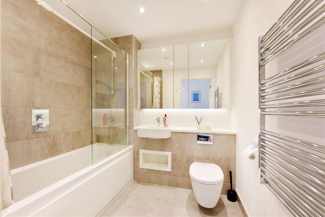 Flat 57, Carmelia House, 3, Aerodrome Road, London photo 4