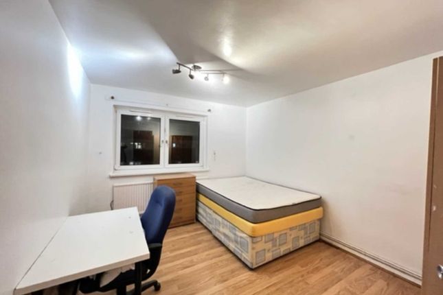 26, Ashton Road, London photo 3