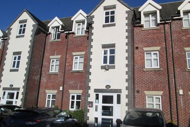 Flat to rent in Manchester Road, Wardley, Swinton, Manchester M27