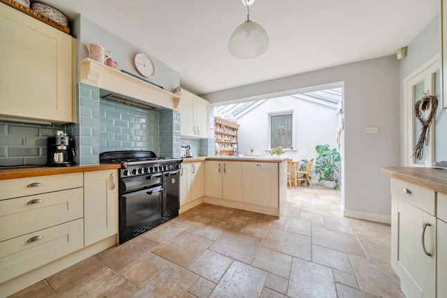 116 High Street, Harrold photo 3