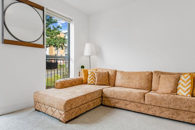 Town house for sale in Horizon Place, Borehamwood